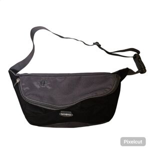 NWOT Samsonite grey black fanny pack travel belt bag